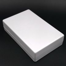 Elektroniikan laitekotelo paristokotelolla, vaaleanharmaa, ABS muovi, BOX 17A paristokotelolla