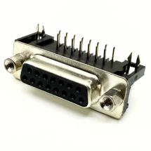 D15-naarasliitin piirilevylle - kulma