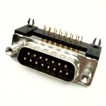 D15-urosliitin piirilevylle - kulma