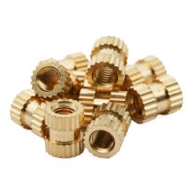 M3 messinkinen insertti 5mm x 6mm - 10kpl