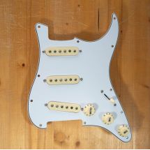 UT guitar parts - AlNiCo 5 Vintage #5 strato valmiiksi johdotettu plektrasuoja - 3-ply valkoinen