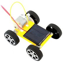 Aurinkoenergialla liikkuva auto - rakennussarja