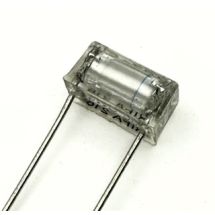 Tarkkuuskondensaattori 487pF 63V 1 - 2% r.10mm