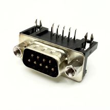 D9-urosliitin piirilevylle - kulma