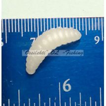 Larva Toukka valkoinen koko n. 20 mm myydään 10 kpl pussukoissa