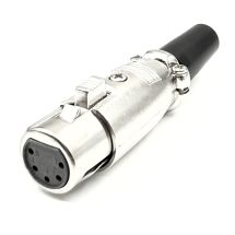 XLR naaras 5 -napainen