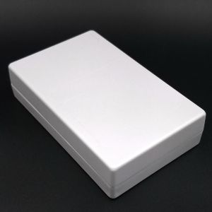 Elektroniikan laitekotelo paristokotelolla, vaaleanharmaa, ABS muovi, BOX 17A paristokotelolla