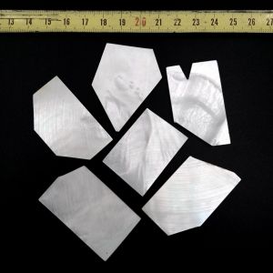 MOP -palaset, 1.5 mm, isoja paloja AA -Grade n. 28.5 g - 6 palasta - setti 3