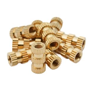 M3 messinkinen insertti 5mm x 10mm - 10kpl