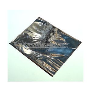 Krominvärinen metallinhohtoinen ohut muovifolio n. 180 x 220mm