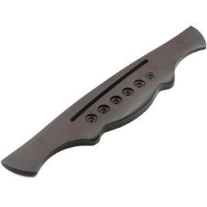 Akustisen teräskielisen kitaran talla, malli D - Ruusupuu