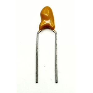 Tantaalikondensattori 22uF / 6.3V pysty